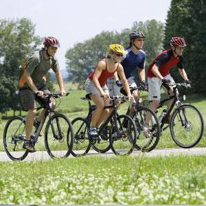 网络彩票概念大放异彩 布局七股马上“中奖”